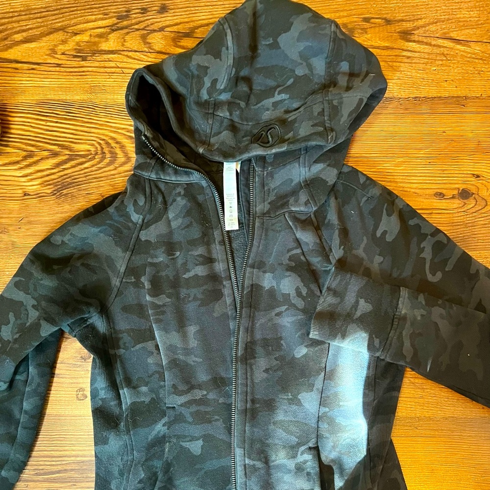 lululemon camo scuba full zip up jacket